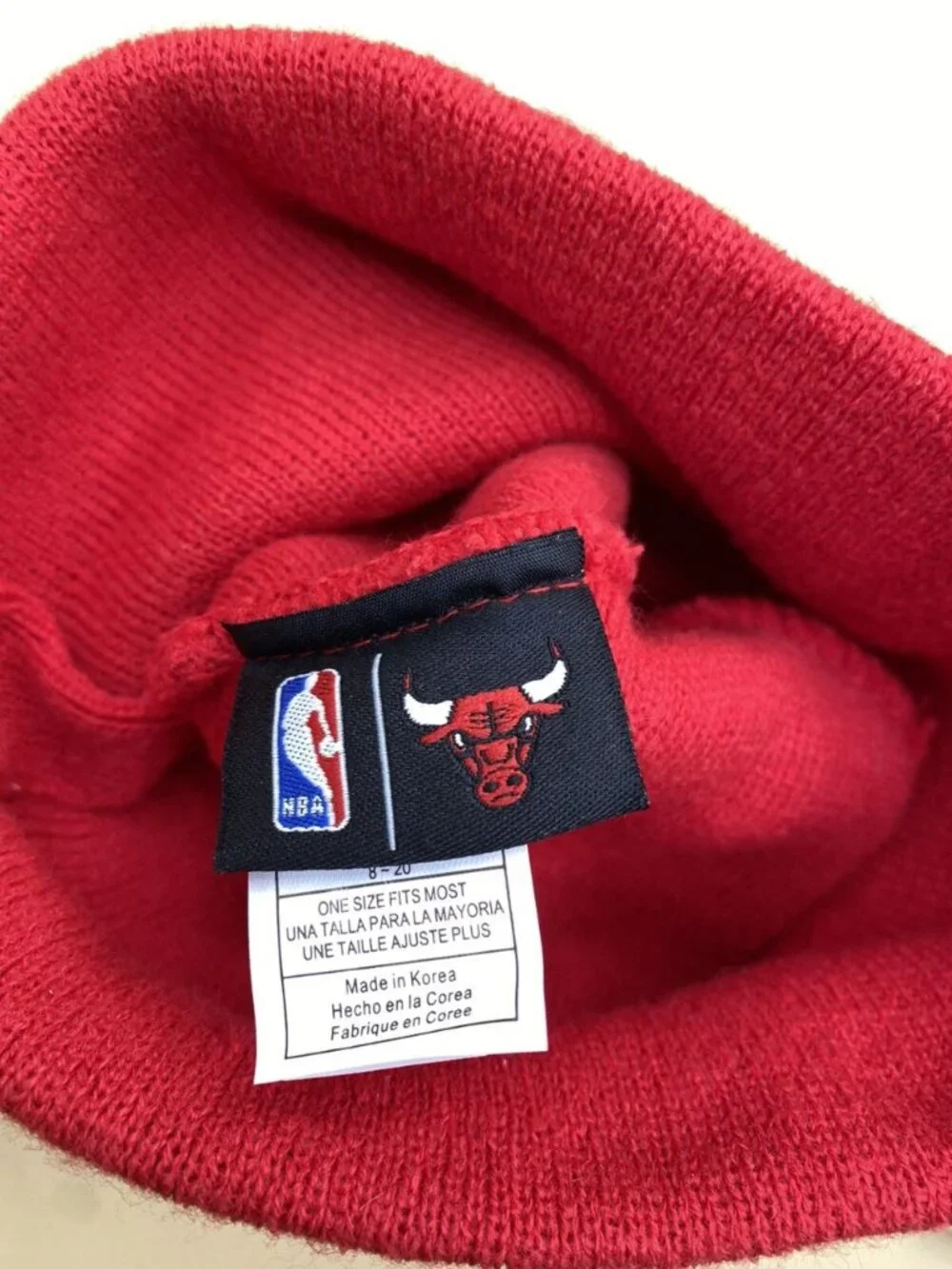 NWT New Adidas Chicago Bulls Red Bull Youth Beanie Uncuffed NBA Store Tag